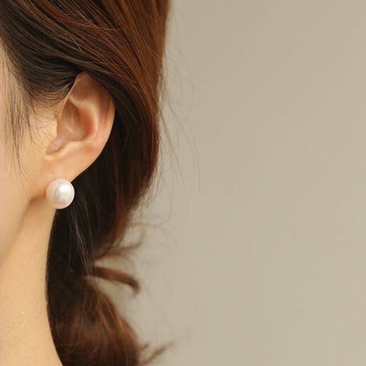Baroque Pearl Stud Earring